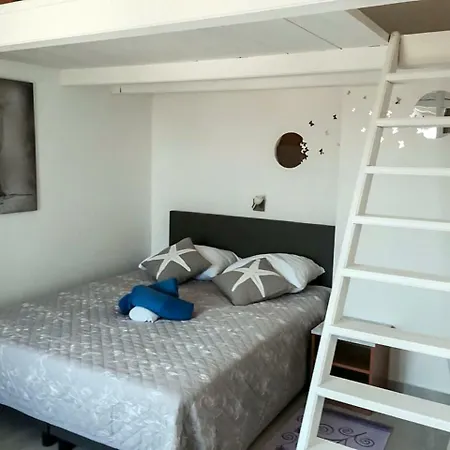 Nikolea - Beach Island Getaway Nečujam